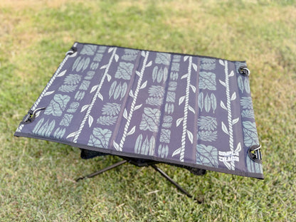 Holoholo Foldable Table - Rustic Leaves