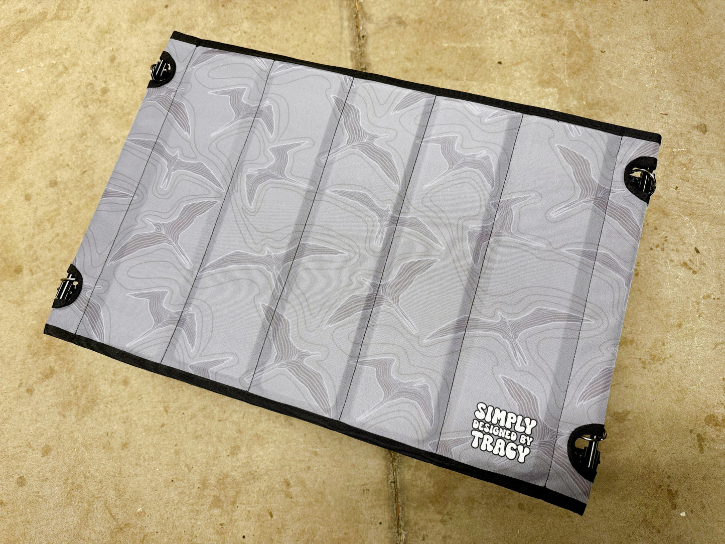 Holoholo Table - Abstract Iwa Birds