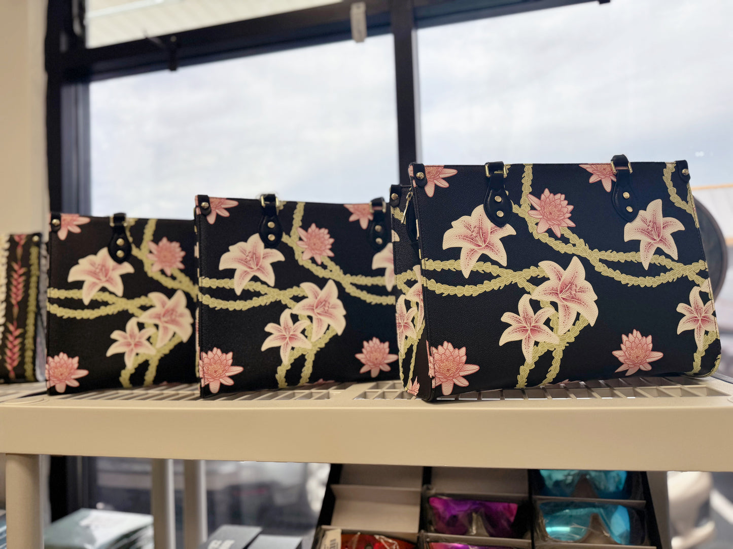 Handbag - Lotus Lily Pikake