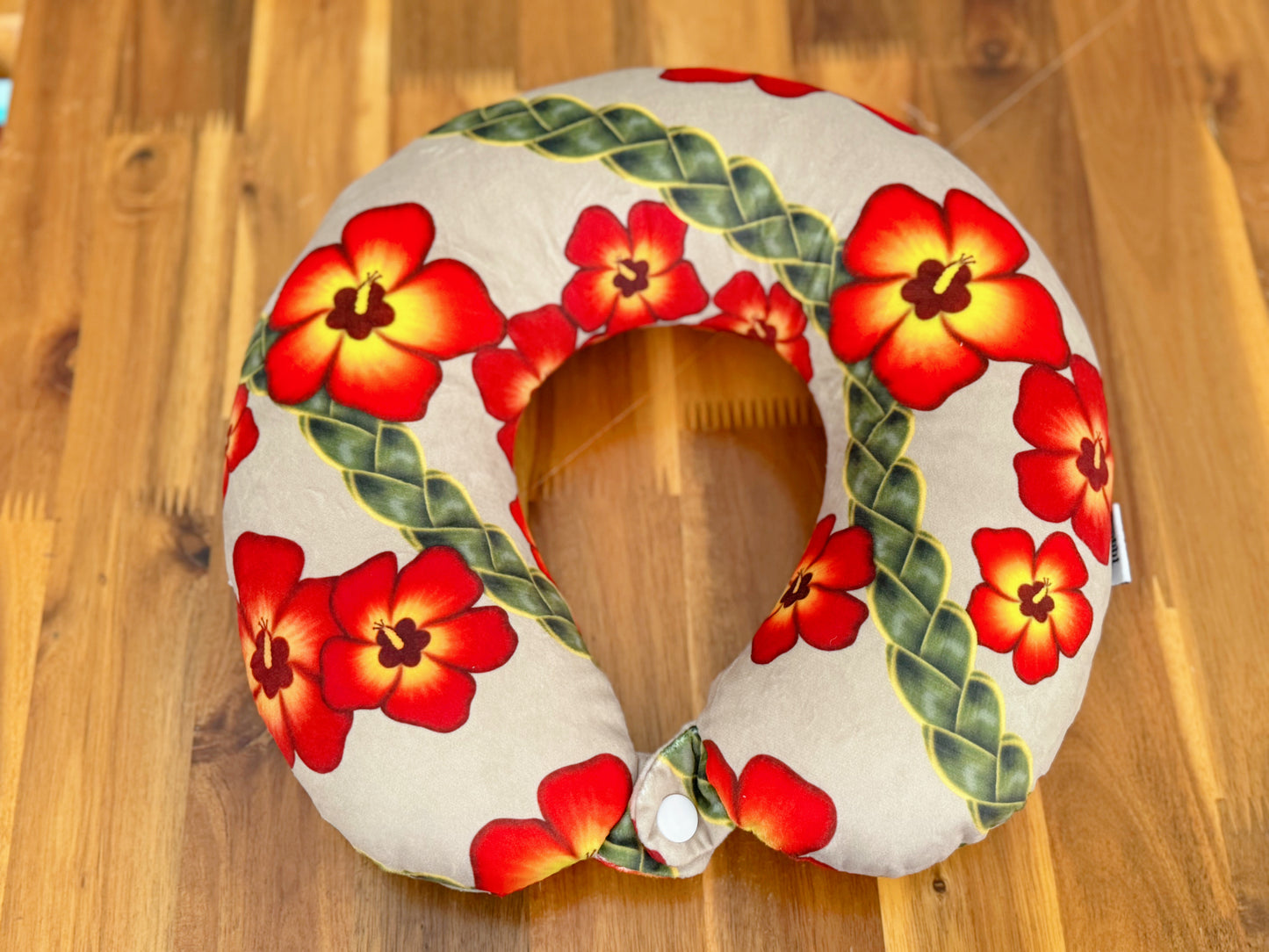 Travel Pillow Bestie - Hau flower with braided Coconut Leaves